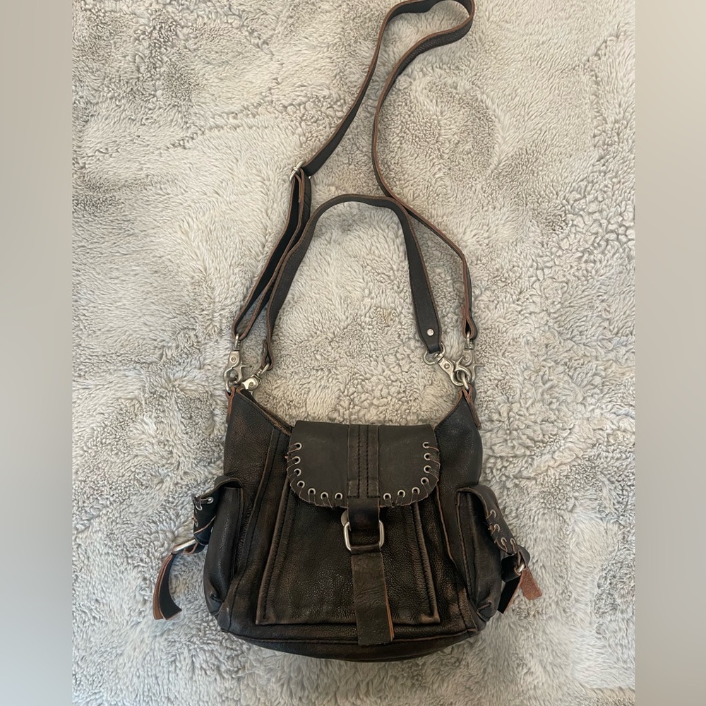 FREE PEOPLE We the Free Leather crossbody bag EUC